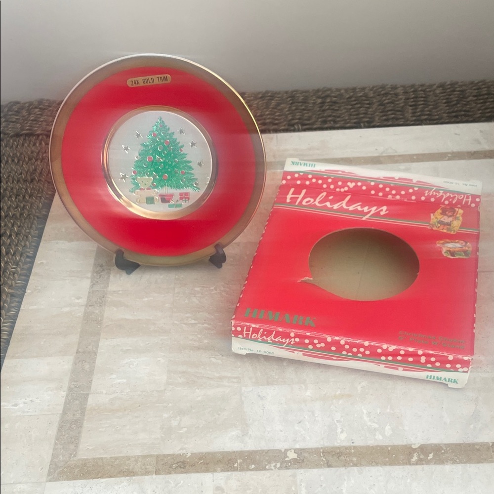 Himark Holiday Christmas Tree Plate - Red and Gold in original box 1986